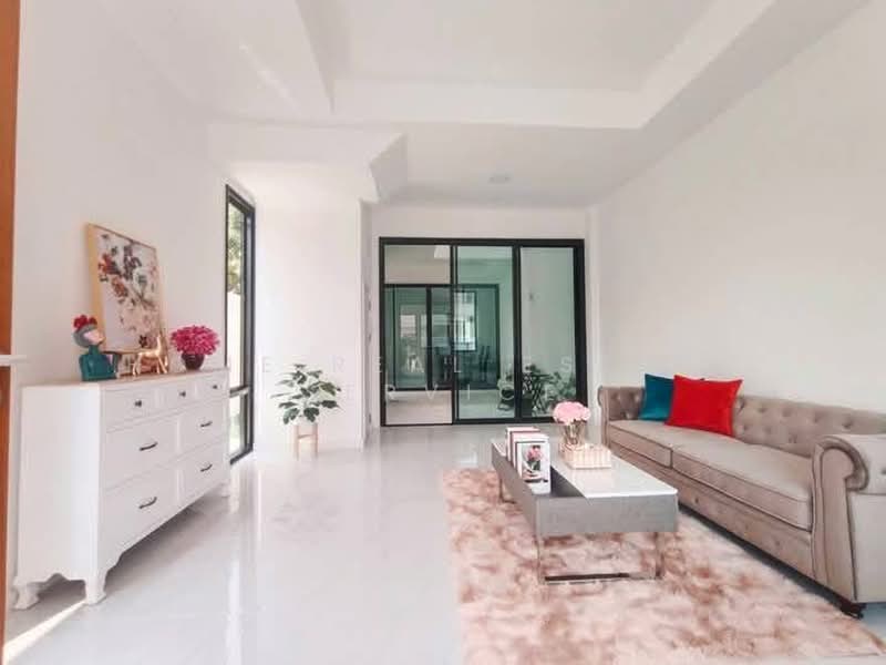 3-Story Townhome Lasalle 32 Soi 2, Bangkok, Bang Na Tai, Bang Na, Bangkok, 4 Bedrooms, 190 sqm, Townhouse For Sale, by HOME Real Estate Service, 500504063 - DDproperty.com