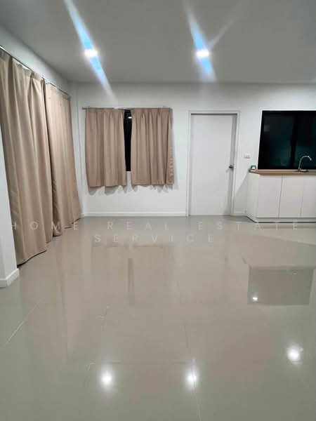 Lumpini Townplace Sukhumvit-Srinakarin : ลุมพินี ทาวน์เพลส สุขุมวิท-ศรีนครินทร์, สมุทรปราการ, สำโรงเหนือ, เมืองสมุทรปราการ, สมุทรปราการ, 116 ตร.ม., บ้านเดี่ยว ขาย, โดย HOME Real Estate Service, 500504086 - DDproperty.com