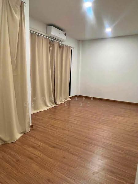 Lumpini Townplace Sukhumvit-Srinakarin : ลุมพินี ทาวน์เพลส สุขุมวิท-ศรีนครินทร์, สมุทรปราการ, สำโรงเหนือ, เมืองสมุทรปราการ, สมุทรปราการ, 116 ตร.ม., บ้านเดี่ยว ให้เช่า, โดย HOME Real Estate Service, 500504088 - DDproperty.com