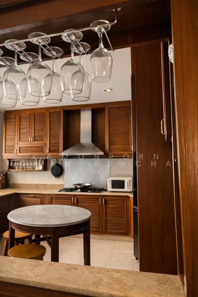 Townhouse in Sukhumvit 71, Bangkok, Khlong Tan Nua, Watthana, Bangkok, 3 Bedrooms, 200 sqm, Townhouse For Sale, by Kamonporn Chanpreecha, 500504121 - DDproperty.com