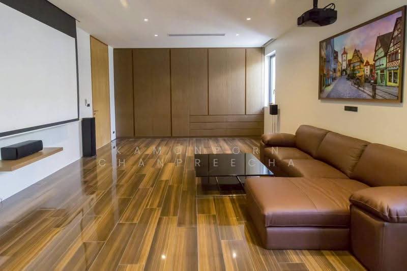 Pool Villa Ekkamai, Bangkok, Khlong Tan Nua, Watthana, Bangkok, 2 Bedrooms, 959 sqm, Single Detached House For Sale, by Kamonporn Chanpreecha, 500504132 - DDproperty.com