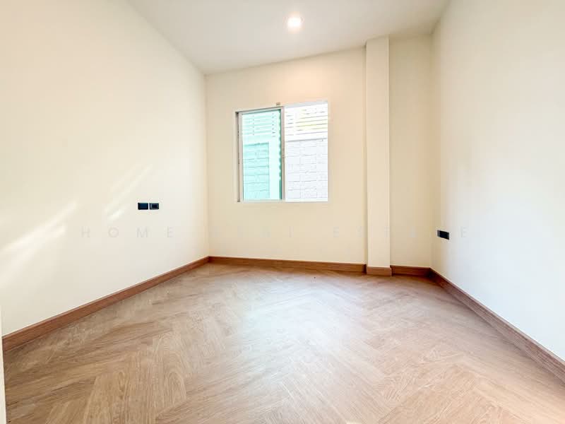 Grand Bangkok Boulevard Ratchaphruek-Rama 5, Nonthaburi, Bang Khun Kong, Bang Kruai, Nonthaburi, 4 Bedrooms, 328 sqm, Single Detached House For Sale, by HOME Real Estate Service, 500504141 - DDproperty.com