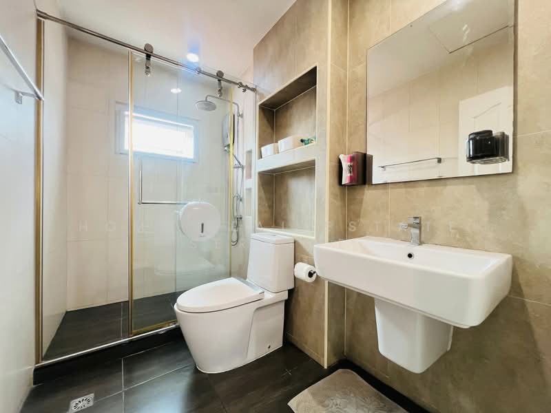 Chonlada Bangbuathong, Nonthaburi, Bang Kruai - Sai Noi Road, Bang Bua Thong, Nonthaburi, 4 Bedrooms, 350 sqm, Single Detached House For Sale, by HOME Real Estate Service, 500504167 - DDproperty.com