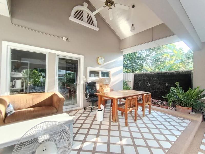 Chonlada Bangbuathong, Nonthaburi, Bang Kruai - Sai Noi Road, Bang Bua Thong, Nonthaburi, 4 Bedrooms, 350 sqm, Single Detached House For Sale, by HOME Real Estate Service, 500504167 - DDproperty.com