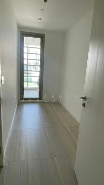 185 Rajadamri, Bangkok, 185 Rajadamri Road, Lumphini, Pathum Wan, Bangkok, 3 Bedrooms, 223 sqm, Condo For Rent, by Juthabhorn Uppachit (Amy), 500504178 - DDproperty.com