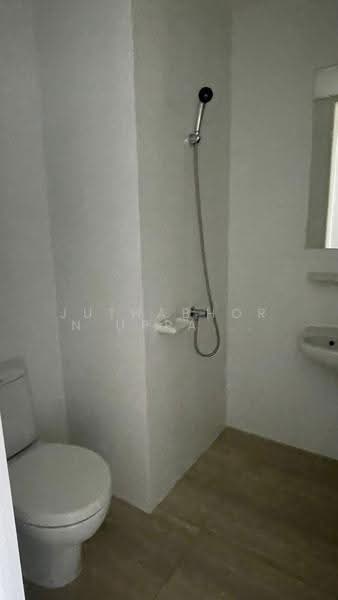 185 Rajadamri, Bangkok, 185 Rajadamri Road, Lumphini, Pathum Wan, Bangkok, 3 Bedrooms, 223 sqm, Condo For Rent, by Juthabhorn Uppachit (Amy), 500504178 - DDproperty.com