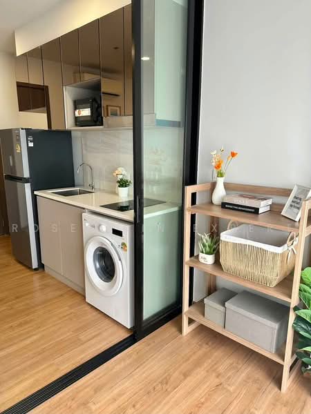 Cloud Thonglor-Phetchaburi, Bangkok, 1986 New Petchaburi Road, Bang Kapi, Huai Khwang, Bangkok, 1 Bedroom, 38 sqm, Condo For Rent, by Rosesirin Expert, 500504225 - DDproperty.com