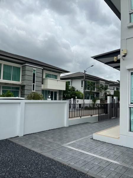 Sammakon Ramkhamhaeng, Bangkok, Ramkhamhaeng Road, Saphan Sung, Bangkok, 4 Bedrooms, 220 sqm, Single Detached House For Sale, by Forty-Six Real Estate Group, 500504226 - DDproperty.com