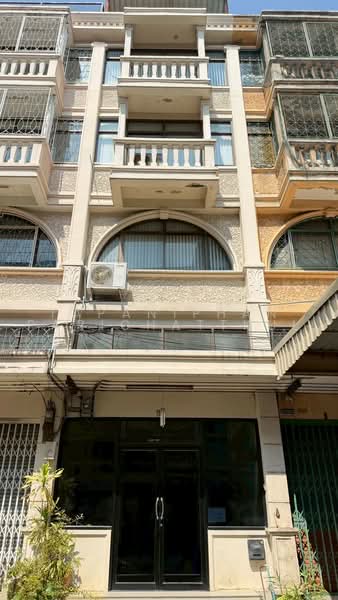 4.5-Storey Shophouse / Commercial Building Kanchanaphisek Road, Lak Song, Bang Khae, Bangkok 10160, Bangkok, กาญจนาภิเษก, Lak Song, Bang Khae, Bangkok, 3 Bedrooms, 200 sqm, Townhouse For Sale, by Tapaniphan Parichattkul, 500504250 - DDproperty.com