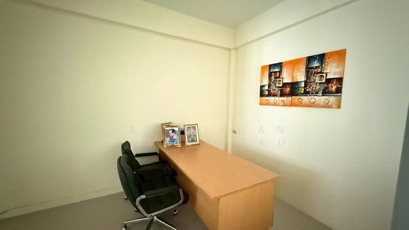 4.5-Storey Shophouse / Commercial Building Kanchanaphisek Road, Lak Song, Bang Khae, Bangkok 10160, Bangkok, กาญจนาภิเษก, Lak Song, Bang Khae, Bangkok, 3 Bedrooms, 200 sqm, Townhouse For Sale, by Tapaniphan Parichattkul, 500504250 - DDproperty.com