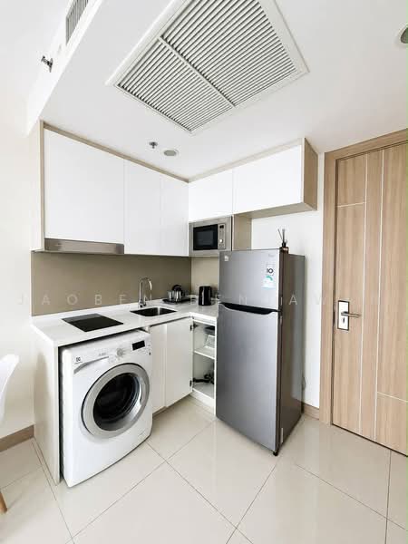 The Riviera Wongamat, Chon Buri (Pattaya), Na Kluea 16 Alley, Na Kloe, Bang Lamung (Pattaya), Chon Buri (Pattaya), 1 Bedroom, 35 sqm, Condo For Rent, by JaoBen Benjawan, 500504264 - DDproperty.com