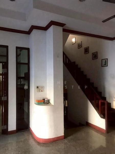 4-Storey Home Office Soi Srinakarin 24, Area 380+ square meters, Good location, Convenient travel ne, Bangkok, Suan Luang, Bangkok, 4 Bedrooms, 380 sqm, Single Detached House For Rent, by LINE @firststep, 500504277 - DDproperty.com
