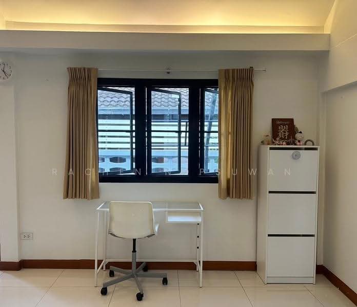 Sammakon Ramkhamhaeng, Bangkok, Ramkhamhaeng Road, Saphan Sung, Bangkok, 3 Bedrooms, 250 sqm, Single Detached House For Rent, by Rachen Nopsuwan, 500504295 - DDproperty.com