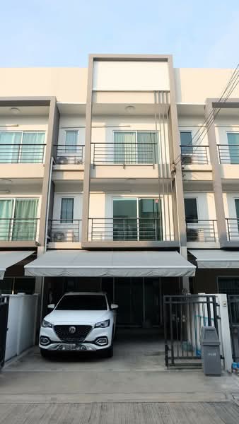 Baan Klang Muang Sukhumvit 77 : บ้านกลางเมือง สุขุมวิท 77, กรุงเทพ, ซอย อ่อนนุช 17, สวนหลวง, กรุงเทพ, 178 ตร.ม., ทาวน์เฮ้าส์ ให้เช่า, โดย ปรินทร์ญาดา ชิณโชติ, 500504299 - DDproperty.com