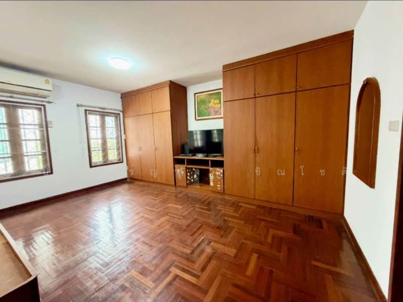 House Ratchada 32, Bangkok, ratchada 32, Chan Kasem, Chatuchak, Bangkok, 6 Bedrooms, 200 sqm, Townhouse For Rent, by ปรินทร์ญาดา ชิณโชติ, 500504310 - DDproperty.com
