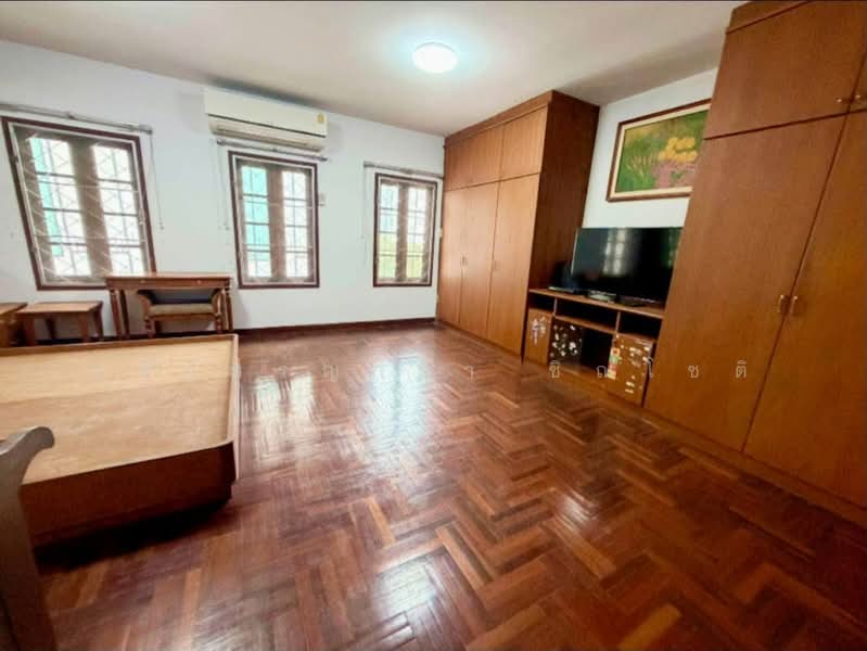 House Ratchada 32, Bangkok, ratchada 32, Chan Kasem, Chatuchak, Bangkok, 6 Bedrooms, 200 sqm, Townhouse For Rent, by ปรินทร์ญาดา ชิณโชติ, 500504310 - DDproperty.com