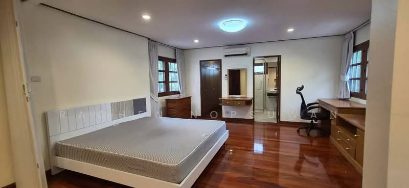 Panya Pattanakarn Village, Bangkok, Soi Phatthanakarn 30, Suan Luang, Bangkok, 5 Bedrooms, 750 sqm, Single Detached House For Rent, by Rachen Nopsuwan, 500504317 - DDproperty.com