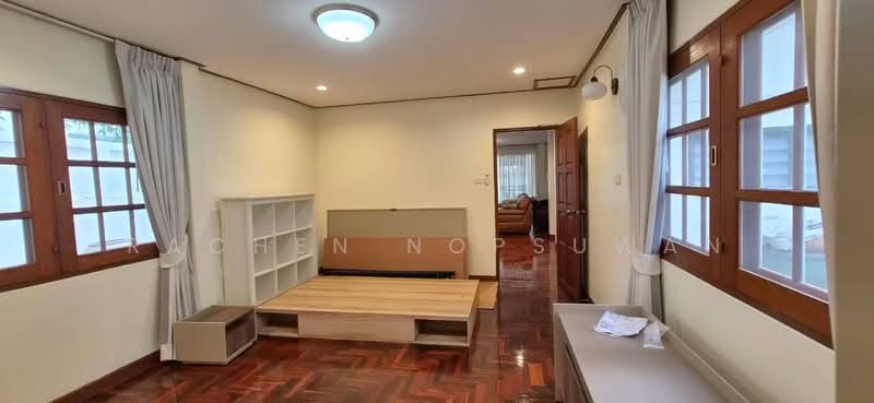 Panya Pattanakarn Village, Bangkok, Soi Phatthanakarn 30, Suan Luang, Bangkok, 5 Bedrooms, 750 sqm, Single Detached House For Rent, by Rachen Nopsuwan, 500504317 - DDproperty.com