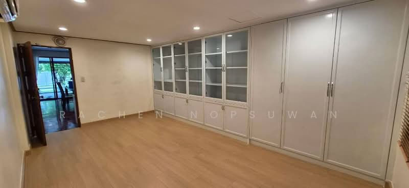 Panya Pattanakarn Village, Bangkok, Soi Phatthanakarn 30, Suan Luang, Bangkok, 5 Bedrooms, 750 sqm, Single Detached House For Rent, by Rachen Nopsuwan, 500504317 - DDproperty.com
