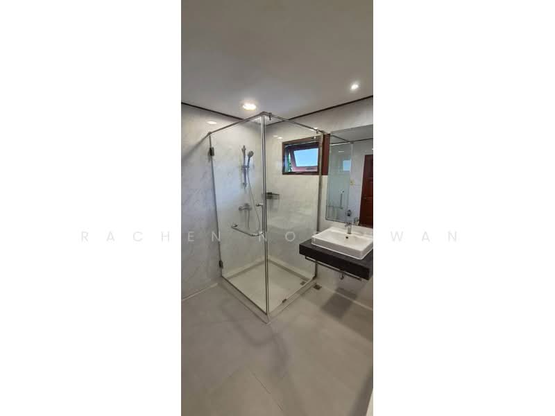 Panya Pattanakarn Village, Bangkok, Soi Phatthanakarn 30, Suan Luang, Bangkok, 5 Bedrooms, 750 sqm, Single Detached House For Rent, by Rachen Nopsuwan, 500504317 - DDproperty.com