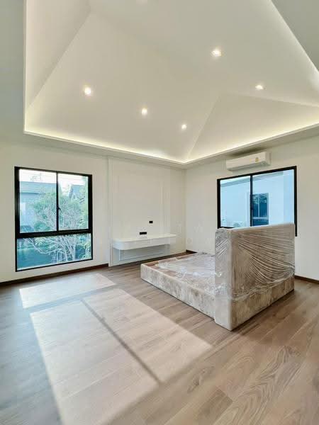 Setthasiri Charan-Pinklao 2, Bangkok, Taling Chan Railway Road, Bang Khun Sri, Bangkok Noi, Bangkok, 4 Bedrooms, 322 sqm, Single Detached House For Sale, by Lalita Sriploy, 500504318 - DDproperty.com