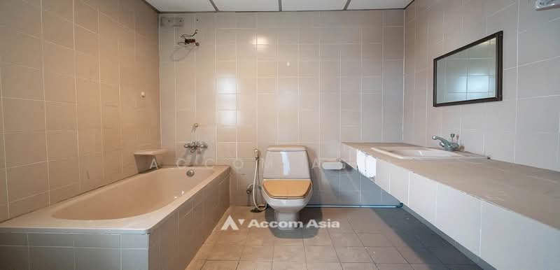 Crystal Garden, Bangkok, 217 Sukhumvit 4 Alley, Khlong Toei, Bangkok, 4 Bedrooms, 332 sqm, Condo For Rent, by Accom Asia, 500504321 - DDproperty.com