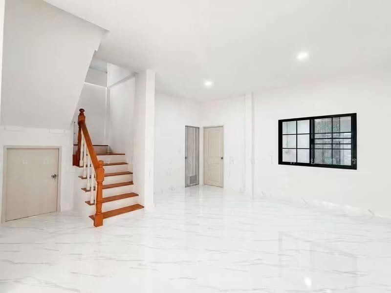 Fahchompruk Phase, Pathum Thani, ปทุมธานี ลำลูกกา ลำลูกกา, Lam Luk Ka, Pathum Thani, 3 Bedrooms, 80 sqm, Townhouse For Sale, by นภัสศรณ์ วงศ์สินไทยกร (นันท์), 500504327 - DDproperty.com
