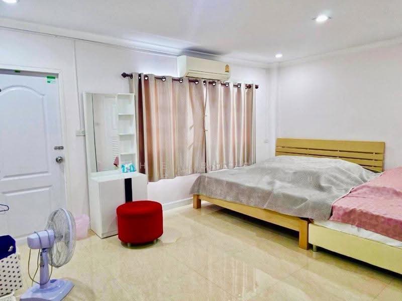 ทาวน์เฮ้าส์จตุจักร กรุงเทพมหานคร, Bangkok, Lat Yao, Chatuchak, Bangkok, 5 Bedrooms, 100 sqm, Townhouse For Sale, by The Best Property ก้อย, 500504371 - DDproperty.com