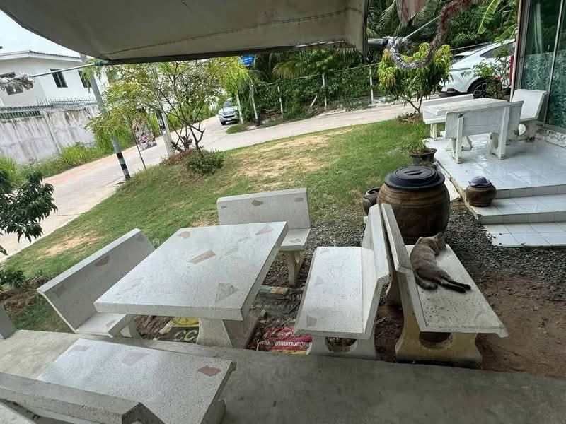 ให้เช่าที่ดินพร้อมบ้านพร้อมพื้นที่สำหรับเปิดร้าน ทำเลดีสวนเสือ ศรีราชา, ชลบุรี, สุรศักดิ์, ศรีราชา, ชลบุรี, 150 ตร.ม., บ้านเดี่ยว ให้เช่า, โดย ดุสิต แสงฟ้า, 500504391 - DDproperty.com