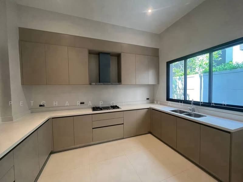 Bugaan Pattanakarn, Bangkok, 498 Panya Village, Suan Luang, Bangkok, 5 Bedrooms, 698 sqm, Single Detached House For Sale, by Petcharaporn Mahipan, 500504411 - DDproperty.com