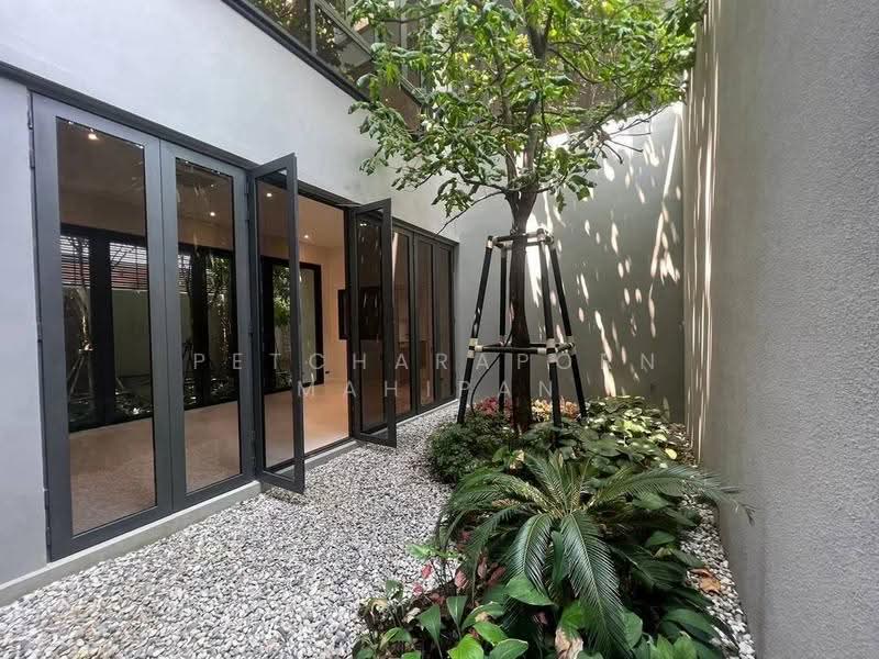 Bugaan Pattanakarn, Bangkok, 498 Panya Village, Suan Luang, Bangkok, 5 Bedrooms, 698 sqm, Single Detached House For Sale, by Petcharaporn Mahipan, 500504411 - DDproperty.com