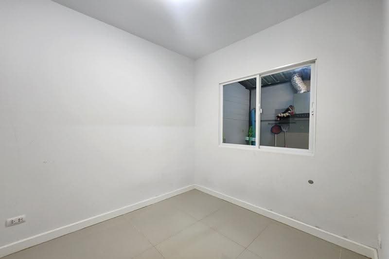 J Town Exclusive Rangsit - Klong 1, Pathum Thani, Rangsit-Nakhon Nayok Canal Road, Prachathipat, Thanyaburi, Pathum Thani, 4 Bedrooms, 120 sqm, Townhouse For Sale, by คุณมิว, 500504413 - DDproperty.com