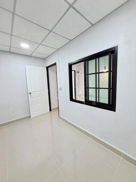 ทาวน์เฮ้าส์ 2 ชั้น 17 ตร.ว ซอยเรวดี 57 แยก 2, Nonthaburi, Talat Kwan, Muang Nonthaburi, Nonthaburi, 3 Bedrooms, 90 sqm, Townhouse For Sale, by นันธิกา ศรีสุวรรณ, 500504420 - DDproperty.com