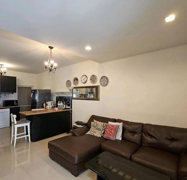Town Avenue Srinagarindra, Bangkok, Soi On Nut 68, Suan Luang, Bangkok, 3 Bedrooms, 185 sqm, Townhouse For Rent, by Hathairat Rookphan, 500504438 - DDproperty.com