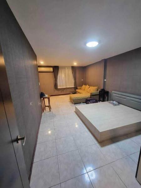 4-Story Townhouse for Rent Near MRT Sutthisan — Bangkok ( SPSJP625), Bangkok, ถ. รัชดาภิเษก, Samsen Nok, Huai Khwang, Bangkok, 4 Bedrooms, 320 sqm, Townhouse For Rent, by Khun Jane, 500504442 - DDproperty.com