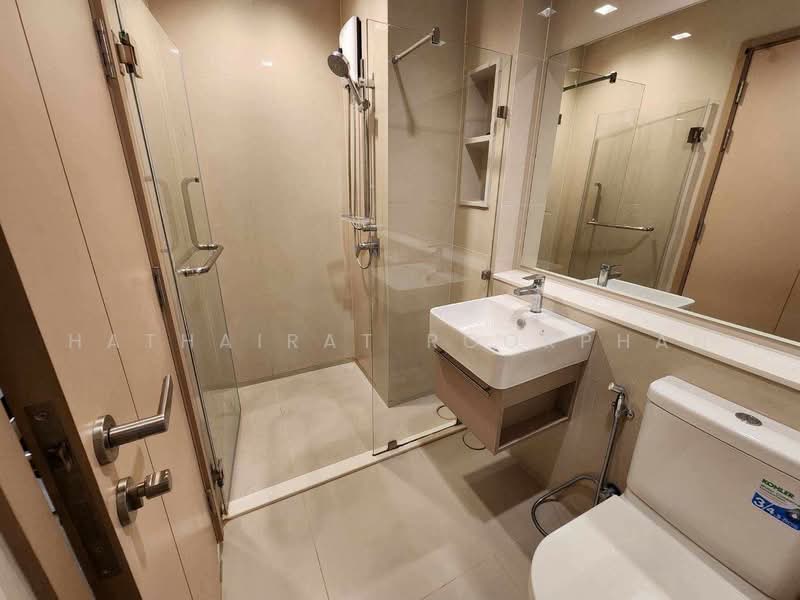 Life Sathorn Sierra, Bangkok, Ratchaphruek Rd, Talat Plu, Thon Buri, Bangkok, 1 Bedroom, 30 sqm, Condo For Rent, by Hathairat Rookphan, 500504443 - DDproperty.com