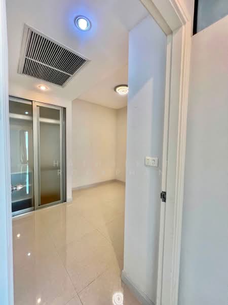 Supalai Casa Riva, Bangkok, 780 Charoenkrung Road, Bang Kho Laem, Bangkok, 2 Bedrooms, 88 sqm, Condo For Rent, by Hathairat Rookphan, 500504444 - DDproperty.com