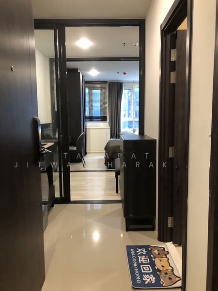 XT Huaikhwang, Bangkok, 244 Ratchadaphisek Road, Huai Khwang, Bangkok, 1 Bedroom, 29 sqm, Condo For Rent, by Tanapat Jitwatcharakomol, 500504466 - DDproperty.com