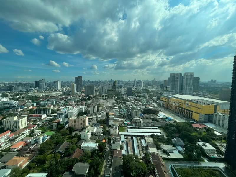 Life Ladprao, Bangkok, 992 Ladprao Road, Jom Phon, Chatuchak, Bangkok, 2 Bedrooms, 49 sqm, Condo For Rent, by Tanapat Jitwatcharakomol, 500504467 - DDproperty.com