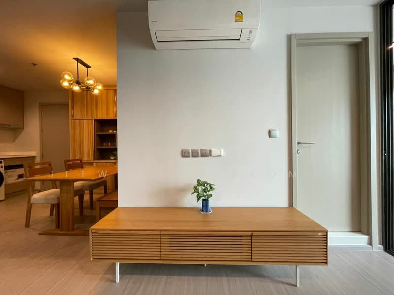 Life Ladprao, Bangkok, 992 Ladprao Road, Jom Phon, Chatuchak, Bangkok, 2 Bedrooms, 49 sqm, Condo For Rent, by Tanapat Jitwatcharakomol, 500504467 - DDproperty.com