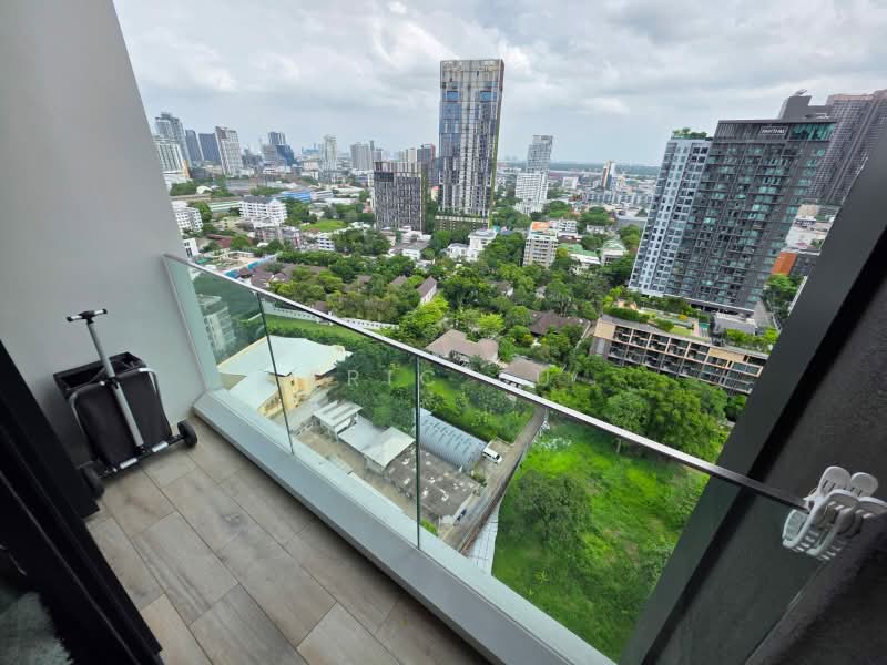 The Esse Sukhumvit 36, Bangkok, Soi Sukhumvit 36, Sukhumvit Road, Phra Kanong, Khlong Toei, Bangkok, 2 Bedrooms, 75 sqm, Condo For Rent, by Eric Fu, 500504488 - DDproperty.com
