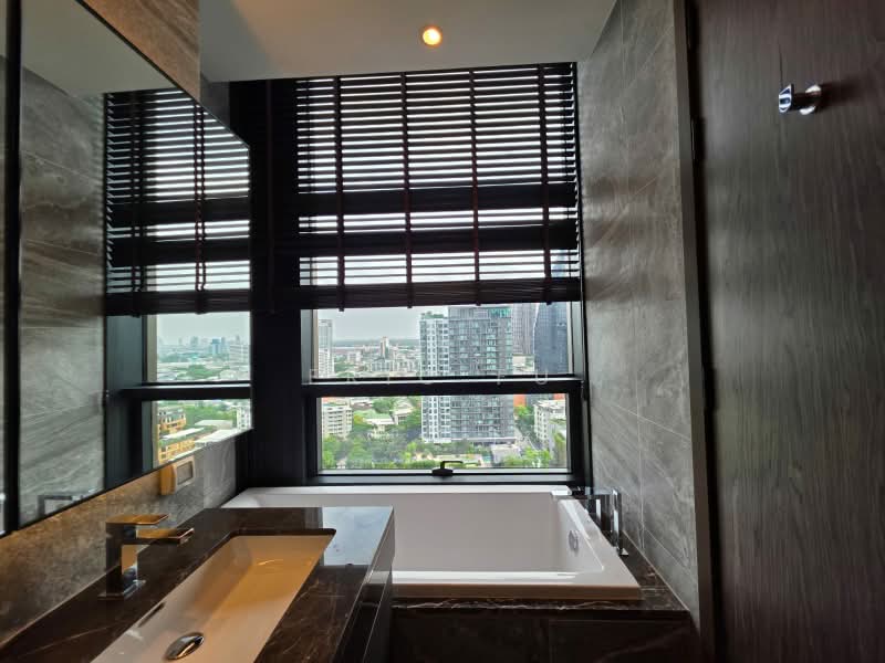 The Esse Sukhumvit 36, Bangkok, Soi Sukhumvit 36, Sukhumvit Road, Phra Kanong, Khlong Toei, Bangkok, 2 Bedrooms, 75 sqm, Condo For Rent, by Eric Fu, 500504488 - DDproperty.com