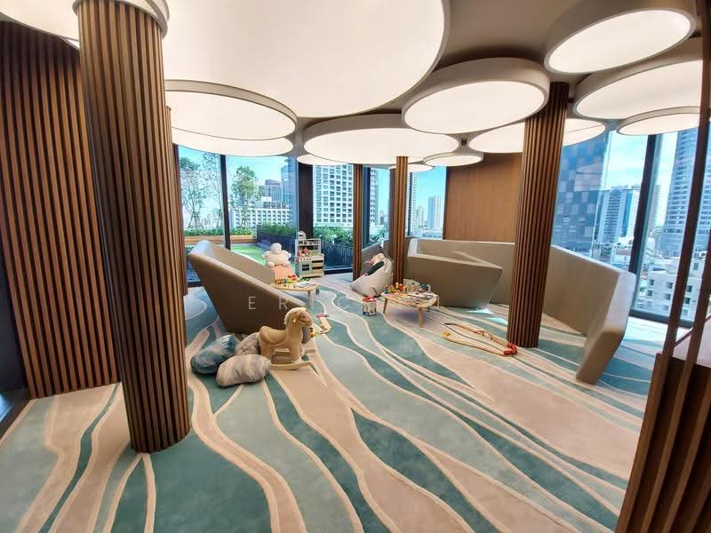 The Esse Sukhumvit 36, Bangkok, Soi Sukhumvit 36, Sukhumvit Road, Phra Kanong, Khlong Toei, Bangkok, 2 Bedrooms, 75 sqm, Condo For Rent, by Eric Fu, 500504488 - DDproperty.com
