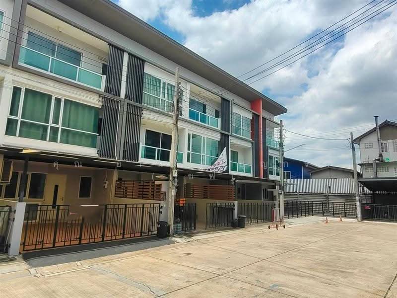 ดิ ไอบอกซ์ เกษตร-นวมินทร์ (The i Box Kaset – Nawamin), Bangkok, ถนนประเสริฐมนูกิจ, Khlong Kum, Bueng Kum, Bangkok, 3 Bedrooms, 150 sqm, Townhouse For Sale, by คุณ อานนท์ บุญกรม (เซฟ), 500504526 - DDproperty.com