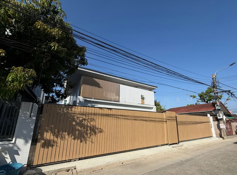 undefined, Bangkok, Samsen Nok, Huai Khwang, Bangkok, 4 Bedrooms, 272 sqm, Single Detached House For Rent, by Ramita Theptham, 500504535 - DDproperty.com