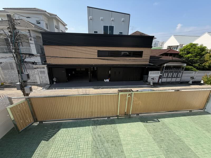 undefined, Bangkok, Samsen Nok, Huai Khwang, Bangkok, 4 Bedrooms, 272 sqm, Single Detached House For Rent, by Ramita Theptham, 500504535 - DDproperty.com