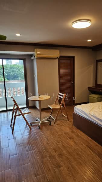 Rin House Condo, Bangkok, Soi Sukhumvit 39, Khlong Tan Nua, Watthana, Bangkok, 1 Bedroom, 45 sqm, Condo For Rent, by Ramita Theptham, 500504547 - DDproperty.com