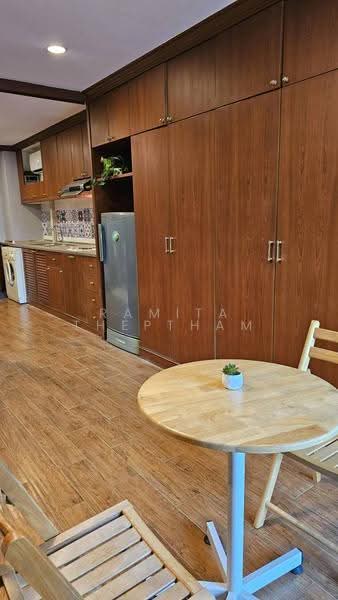 Rin House Condo, Bangkok, Soi Sukhumvit 39, Khlong Tan Nua, Watthana, Bangkok, 1 Bedroom, 45 sqm, Condo For Rent, by Ramita Theptham, 500504547 - DDproperty.com