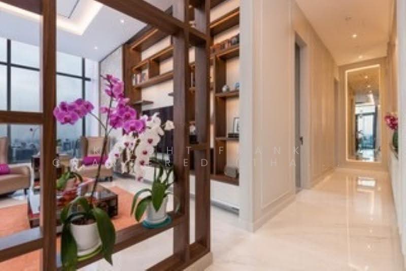 The Esse Asoke, Bangkok, 333 Soi Sukhumvit 21, Sukhumvit Road, Khlongtoei Nua, Watthana, Bangkok, 3 Bedrooms, 207 sqm, Condo For Rent, by Knight Frank Chartered (Thailand) Co.,Ltd, 500504584 - DDproperty.com