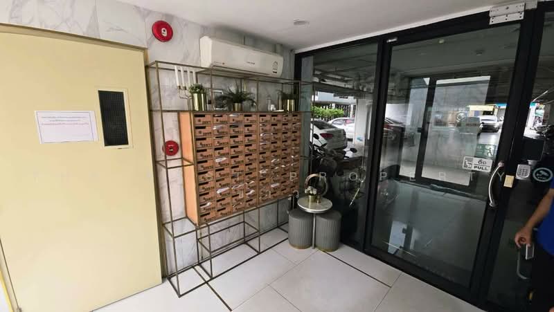 Modern Condo Bangplad-Charan 79, Bangkok, Charan Sanitwong 74/1 Alley, Bang O, Bang Phlat, Bangkok, 1 Bedroom, 24 sqm, Condo For Sale, by The Best Property  ข้าว, 500504621 - DDproperty.com